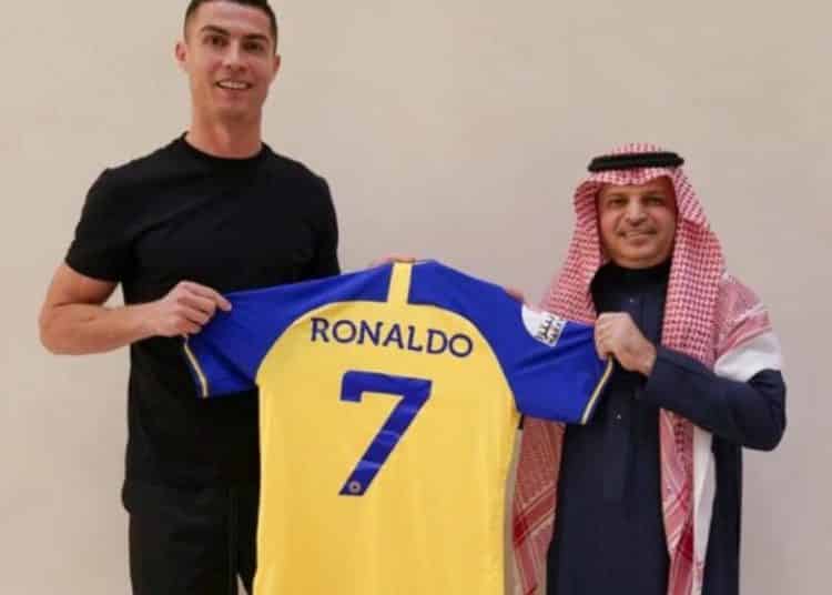  النجم البرتغالي كريستيانو رونالدو يجاور حمد الله في الدوري السعودي￼