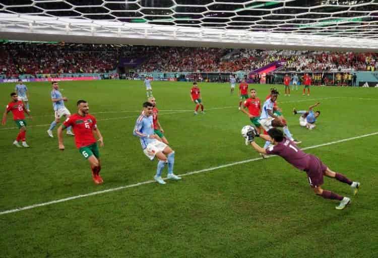 مونديال 2022: بونو “مروض الثيران” و المستحيل ليس مغربيا”￼