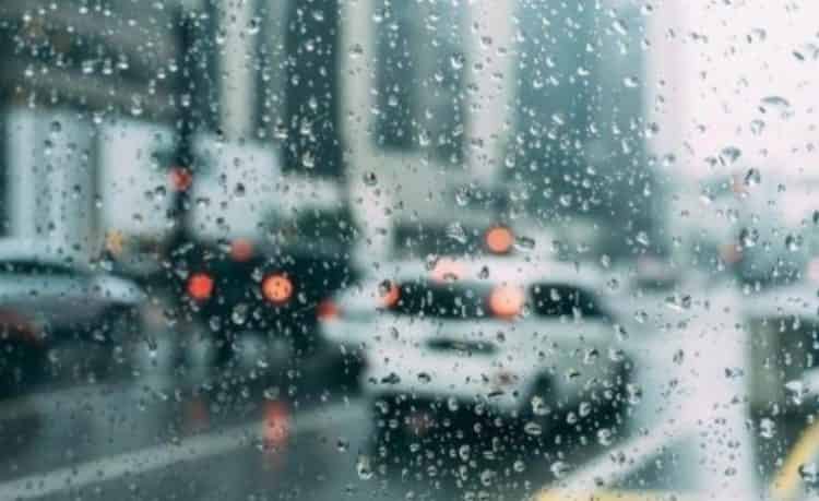 سماء ممطرة اليوم الاثنين في العديد من المناطق مع انخفاض في درجات الحرارة