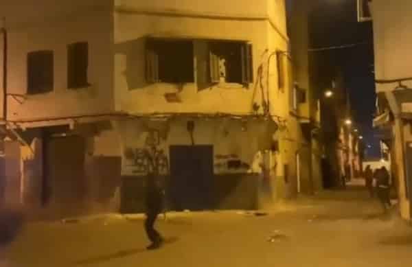 انهيار منزل من 3 طوابق بالدارالبيضاء (فيديو)