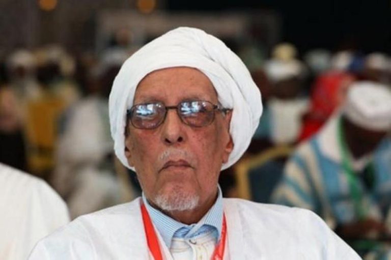جلالة الملك يعزي أفراد أسرة العلامة محمد المختار ولد اباه
