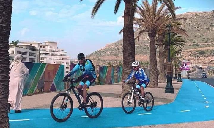 أكادير تصبح أول مدينة مغربية تخصص ممرات خاصة للدراجات الهوائية