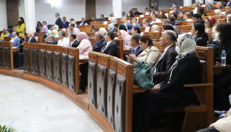 يملكون امتيازات بسوق الجملة.. تضارب المصالح يهدد مستشارين بالعزل في مجلس البيضاء