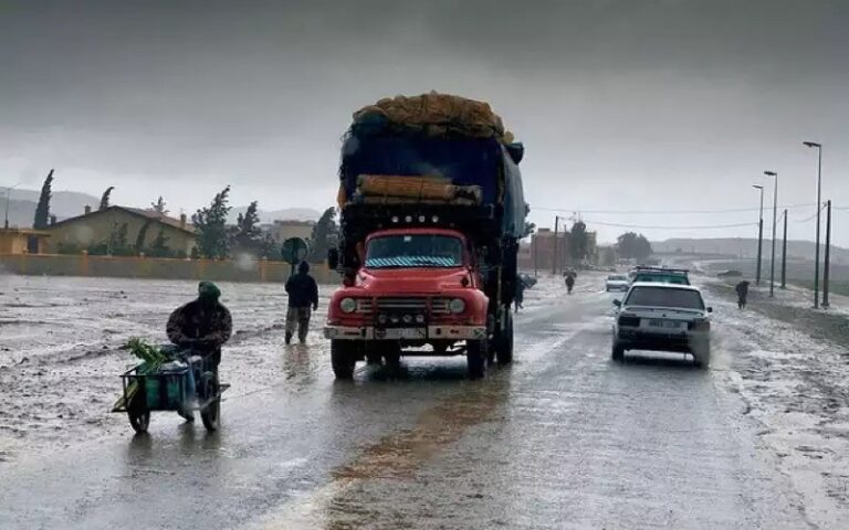نشرة إنذارية.. زخات مطرية رعدية قوية اليوم الجمعة بعدد من مناطق المملكة