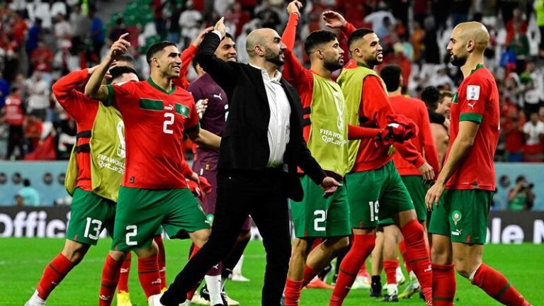 الركراكي يعقد ندوة صحفية للكشف عن قائمة اللاعبين المدعوين للتجمع الإعدادي