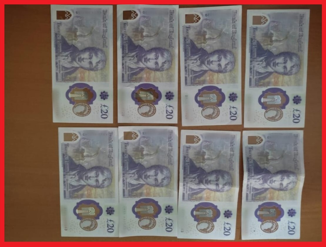 “عملية ناجحة: توقيف ثمانية سياح أجانب في أكادير بتهمة حيازة وتداول أوراق نقدية أجنبية مزورة”