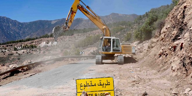 إقليم تارودانت: إصلاح الطرق المتضررة من الزلزال يسير بوتيرة جيدة