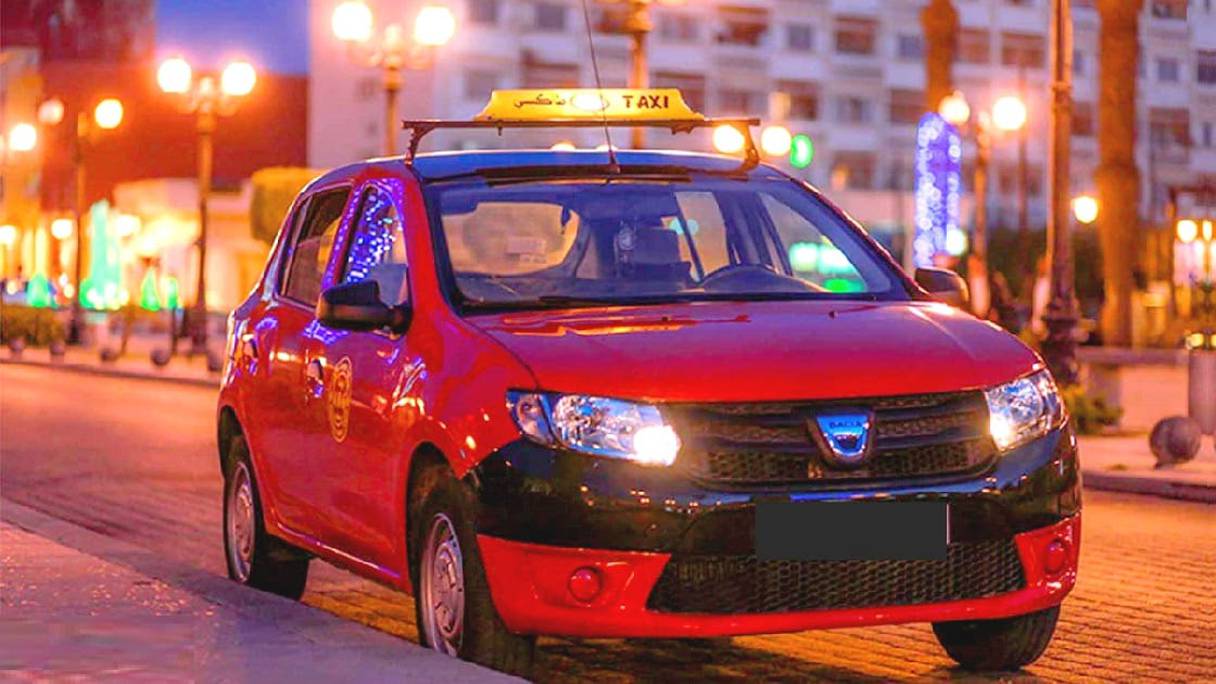 توقيف سائق سيارة أجرة متورط  في الاحتجاز المقرون بالسرقة باستعمال العنف