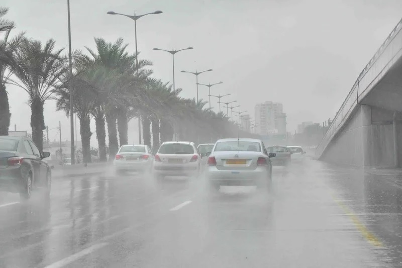 طقس الاثنين: أمطار متفرقة مرتقبة في هذه المناطق