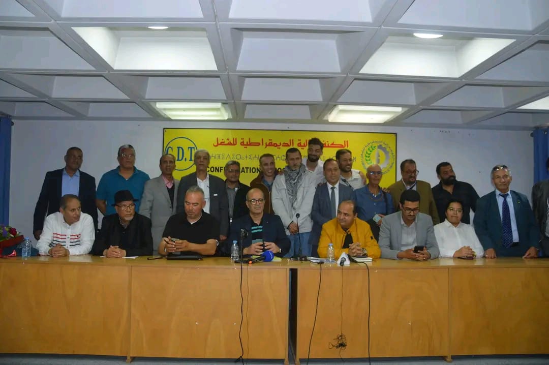 الدار البيضاء : الكونفدرالية الديمقراطية للشغل تنظم لقاءا تواصليا مع رجال الاعلام والصحافة