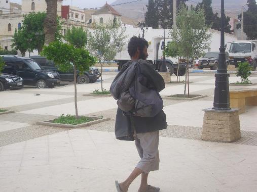  البرلمان..تسليط الضوء على خطورة انتشار المختلين عقليا في الشوارع
