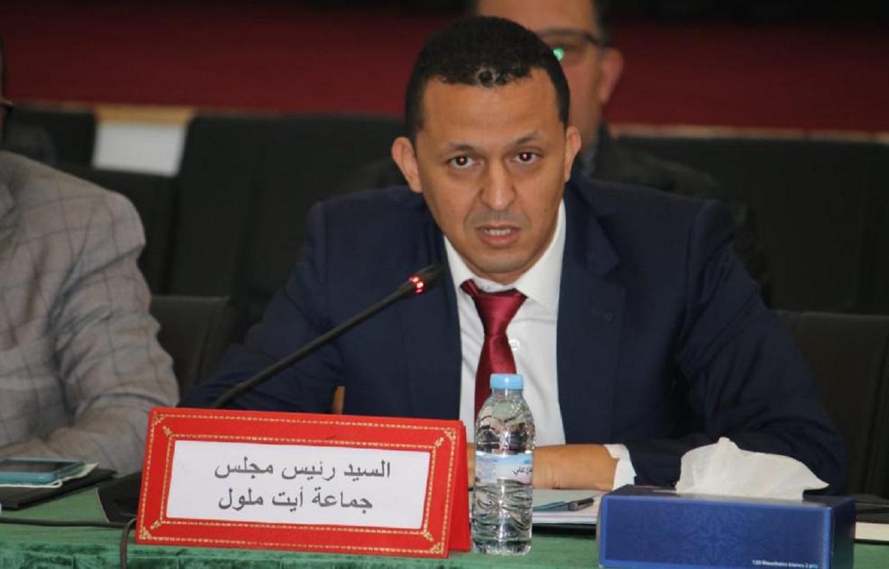 جدل بسبب عزم جماعة ايت ملول شراء أسطول جديد من السيارات
