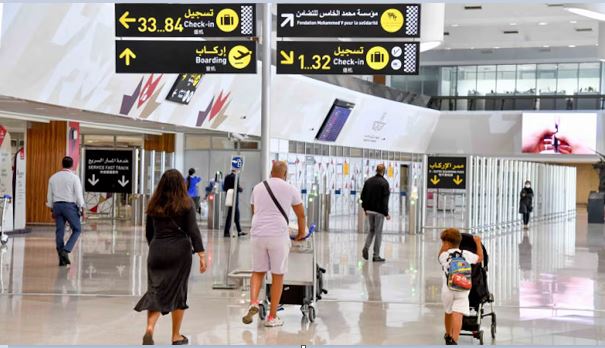 “إجراءات المطارات المغربية: منع مرافقي المسافرين من الدخول يثير استياء العائلات”