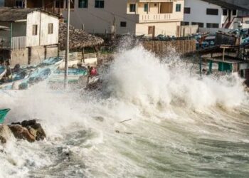 طنجة والدار البيضاء وأكادير تواجه مخاطر بيئية: ضرورة التكيف مع تغير المناخ