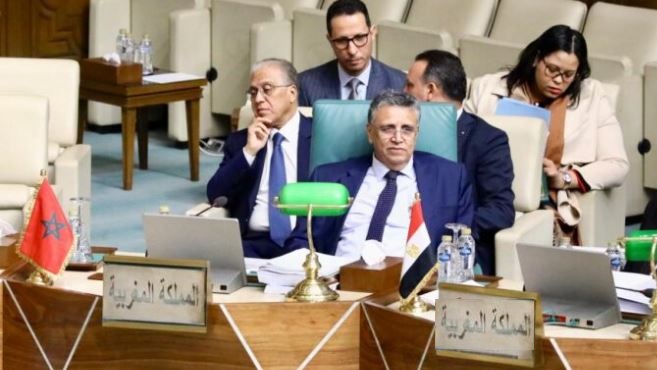 وزير العدل المغربي يدعو إلى تقنين وسائل التواصل الاجتماعي في اجتماع وزراء العدل العرب