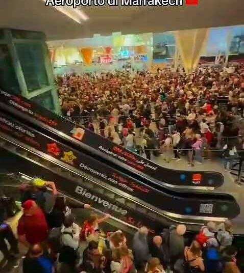 اقبال استثنائي للسياح على مطار مراكش قبل ساعات من احتفالات رأس السنة الميلادية