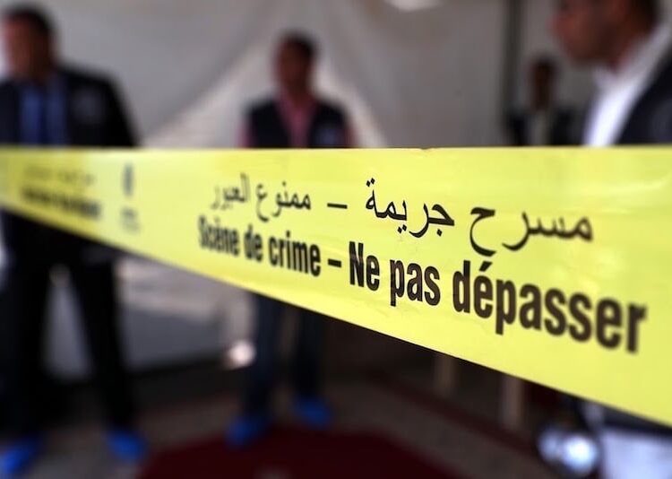 المؤبد و70 سنة سجنا لأفراد أسرة قتلو والدهم ودفنوه في جدار المنزل