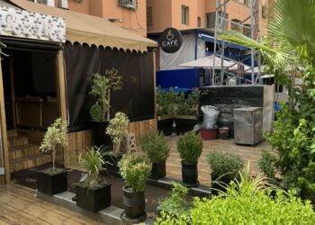 ازدحام وضجيج وسلوكيات مقلقة.. سكان حي السعادة يطالبون بالحل