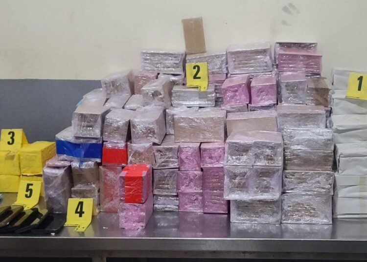 عملية أمنية محكمة تسفر عن تفكيك شبكة مخدرات بأكادير بتعاون بين الشرطة و”الديستي”