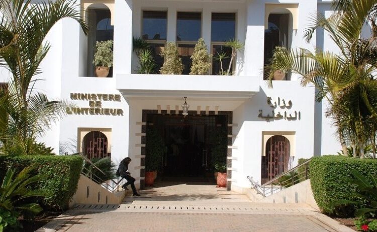 توقيف قائد للاشتباه في تورطه بجرائم فساد