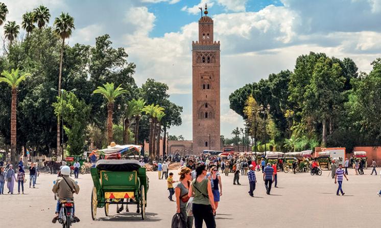 ضبط جزائري و13 سائحًا تركيًا بصدد تصوير مشاهد بساحة جامع الفنا بمراكش