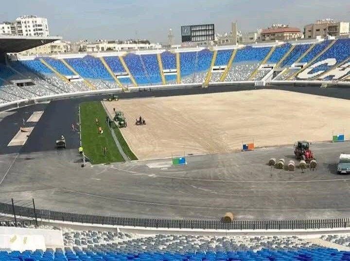 الشروع في تكسية دونور الدارالبيضاء بالعشب لإستقبال مبارتي المغرب ضد النيجر وتنزانيا