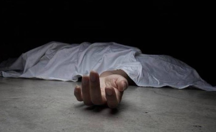 شاب ينهي حياته بآلة حادة في بيوكرى والسلطات تحقق في الحادث