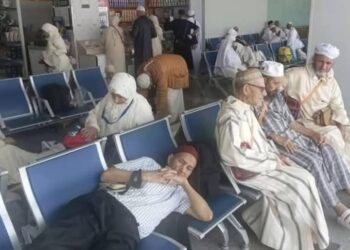 وزير النقل عبد الصمد قيوح  يدخل على خط واقعة المعتمرين المغاربة العالقين بمطار جدة