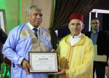 عامل إقليم سيدي إفني يكرم المندوب الإقليمي للصحة بعد انتقاله لتدبير مستشفى انزكان