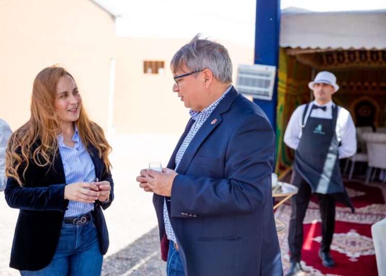 سفير الشيلي يفتتح محطة تعبئة الفواكه الحمراء بمدينة بيوكرى