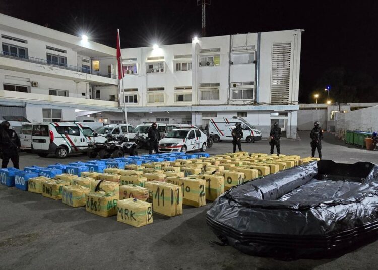 الديستي والأمن الوطني.. تنسيق يسفر عن حجز 4328 كلغ من الشيرا بضواحي أولاد تايمة