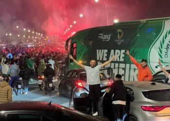 بعد تحقيق الصعود .. استقبال خرافي لفريق اولمبيك الدشيرة فجر السبت (صور)