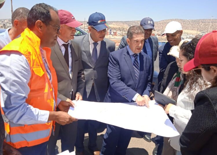 أمزازي يتفقد أوراش مشاريع تهيئة وتأهيل مدينة أكادير
