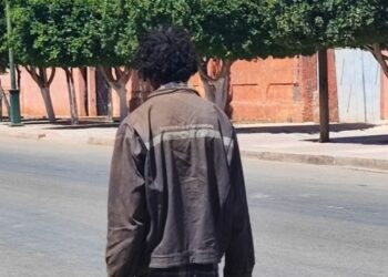 تزنيت وإنزكان أمام تحدي خطير بسبب انتشار المختلين عقليا بالشوارع