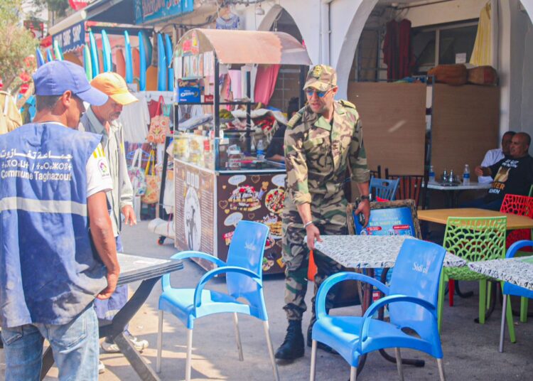 قائد تغازوت يشن حملة ضد محتلي الملك العمومي