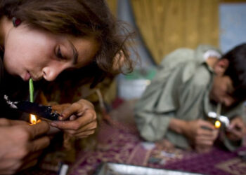 فئة واسعة من القاصرين تحولو لمدمنين على المخدرات في المغرب (تقرير)