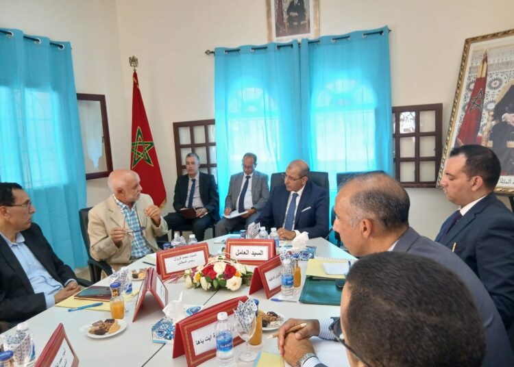 عامل إقليم اشتوكة يتفقد حاجيات ساكنة تيزي نتاكوشت في لقاء تواصلي مع المجلس الجماعي