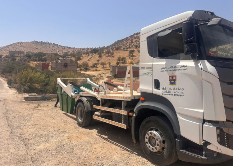 جماعة الدراركة تطلق حملة نظافة واسعة (صور)