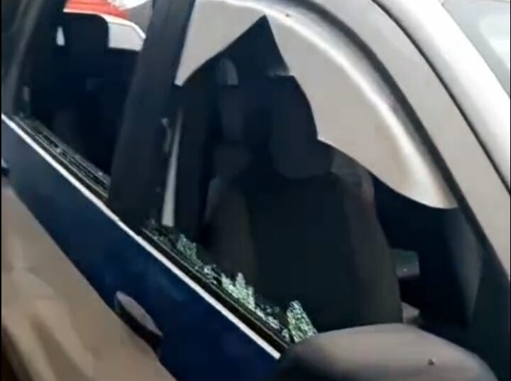 خطير … عصابة تعترض طريق سيارة أجرة وتعرض السائق للكريساج بسيدي بيبي