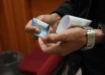 جمع الأموال باسم الفنانين.. إحسان يتحول إلى فوضى خارج القانون