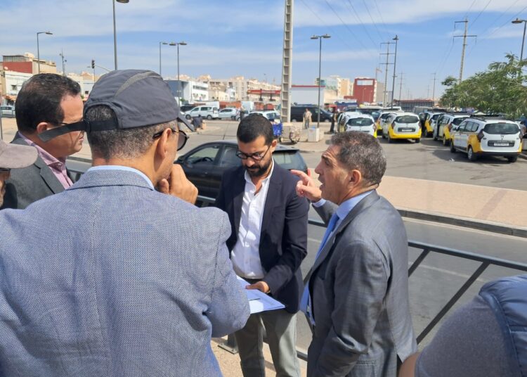 أكادير.. والي جهة سوس ماسة يشرف على تجهيز أقطاب التبادل الحضري الخاصة بمشروع “أمال واي”