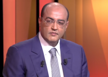 حمدي ولد الرشيد يثير غضب فعاليات بكلميم بسبب حديثه عن إقصاء بوابة الصحراء من الحكم الذاتي