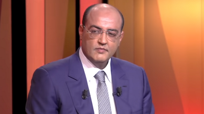 حمدي ولد الرشيد يثير غضب فعاليات بكلميم بسبب حديثه عن إقصاء بوابة الصحراء من الحكم الذاتي