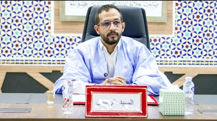 مجلس جماعة الداخلة يجدد يجدد “تعبيره عن الانخراط التام في المسار التنموي الذي يقوده جلالة الملك محمد السادس نصره الله لتنمية الصحراء ..”