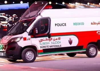 تفعيل الطابع الرسمي للأمازيغية يتجسد ميدانيا على سيارات الأمن الوطني