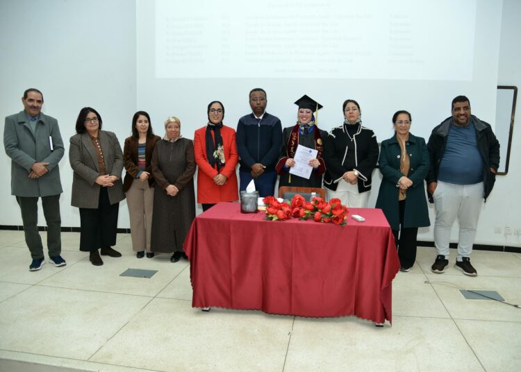 ضابطة بالشرطة العلمية بولاية أمن أكادير تنال الدكتوراه في “علوم وتقنيات المهندس”