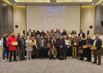 مؤسسة “صوت العدالة” تحتفي بعشر سنوات من العطاء وتكرم أسرتها الإعلامية