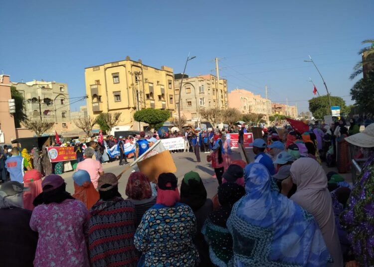 بيان نقابي بسوس ماسة يندد باستغلال العمال ويدعو إلى الرفع من الأجور