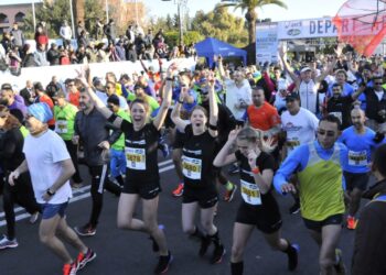 العداؤون المغاربة يسيطرون على المراكز الأولى في الدورة الـ36 لماراطون مراكش الدولي