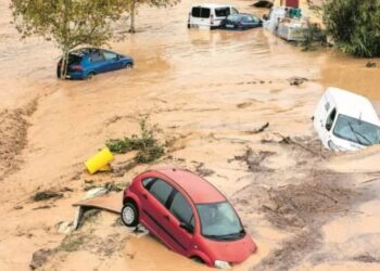 الملك يعلن كلا من العرائش والقنيطرة وسيدي قاسم وسيدي سليمان مناطق منكوبة